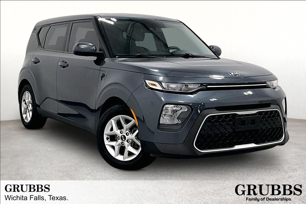 2020 Kia Soul S in Gravity Gray — front three-quarter view