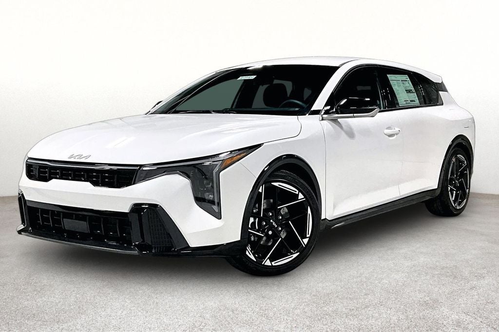 2026 Kia K4 — side profile view