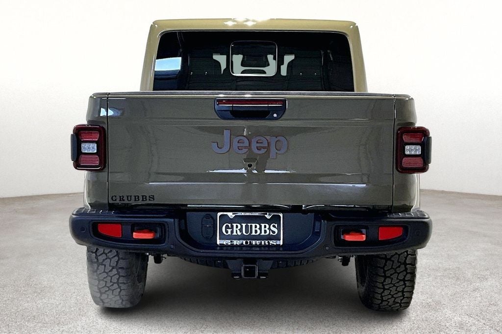 2026 Jeep Gladiator — detail view