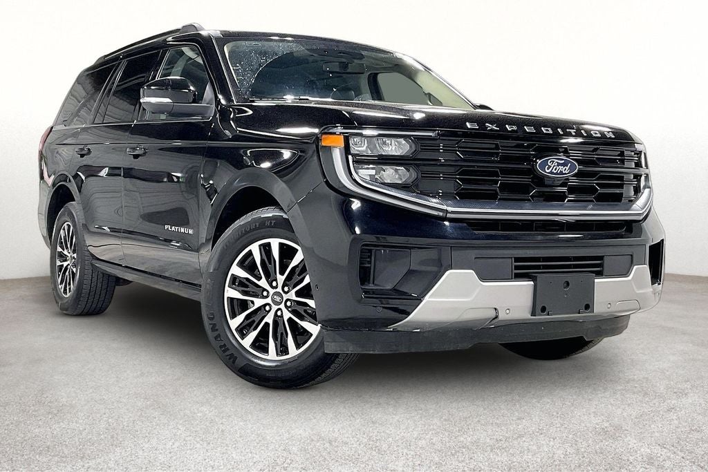 2025 Ford Expedition Platinum in Agate Black Metallic — front three-quarter view