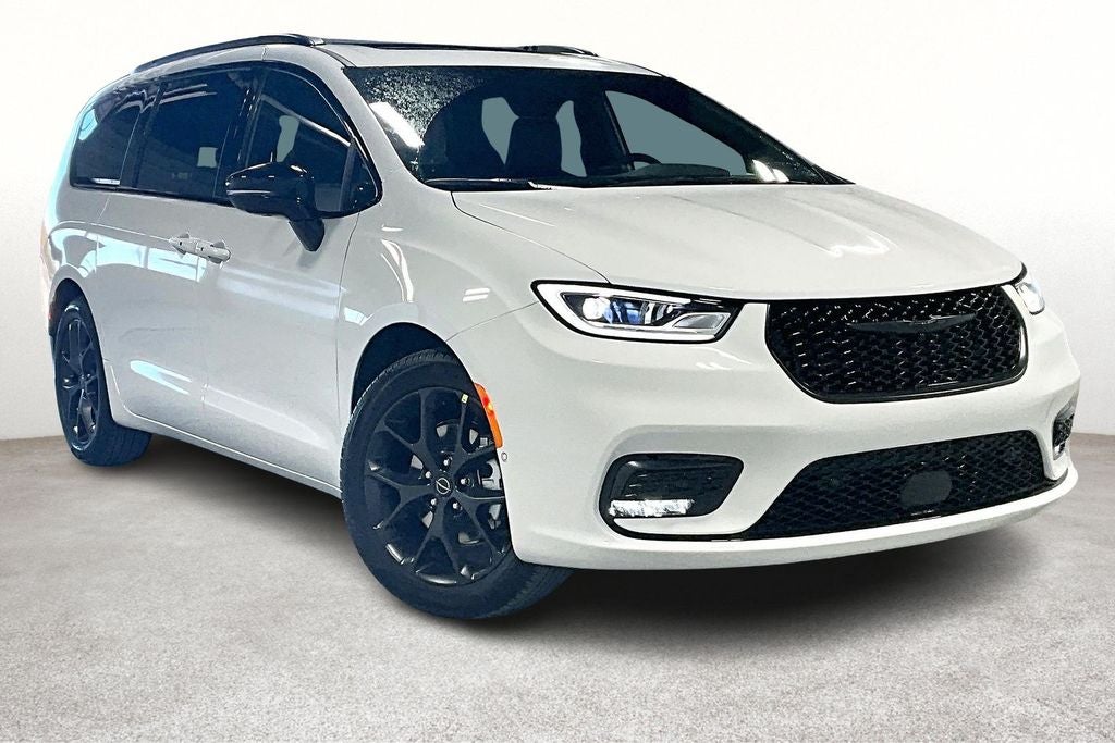2026 Chrysler Pacifica PACIFICA LIMITED in Bright White Clear-Coat Exterior Paint — front three-quarter view