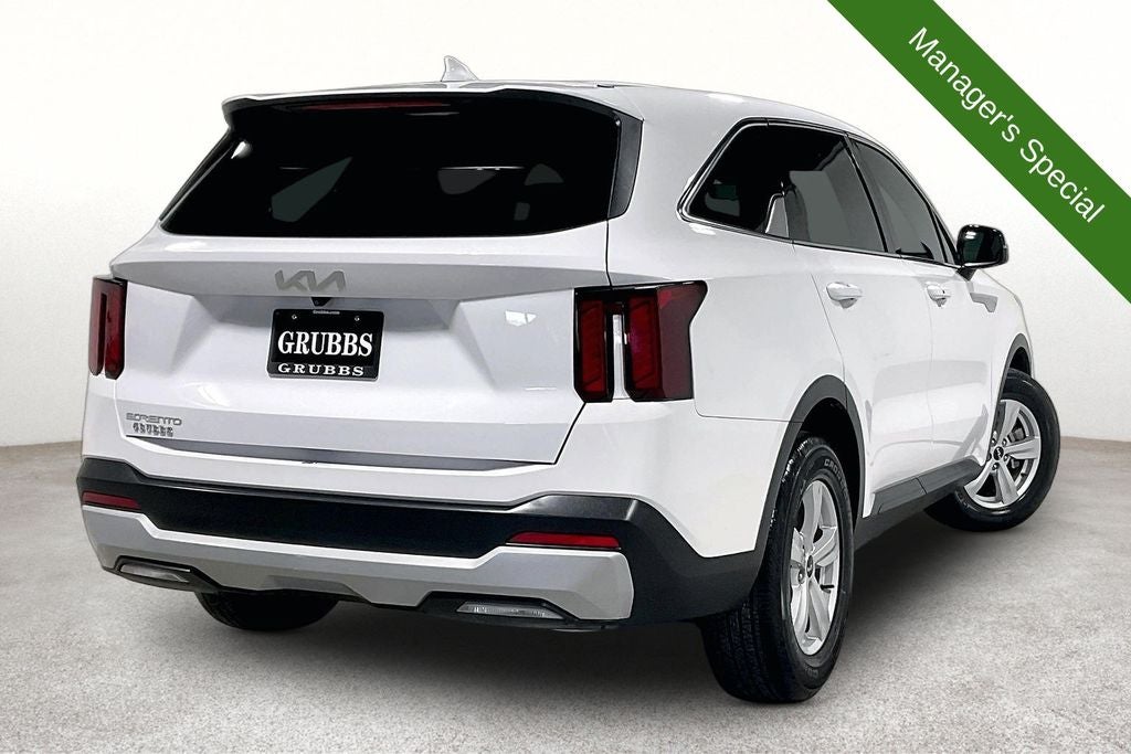2024 Kia Sorento — side profile view