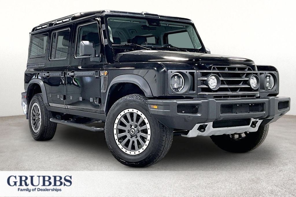 2024 INEOS Grenadier Station Wagon Fieldmaster Edition in Black — front three-quarter view